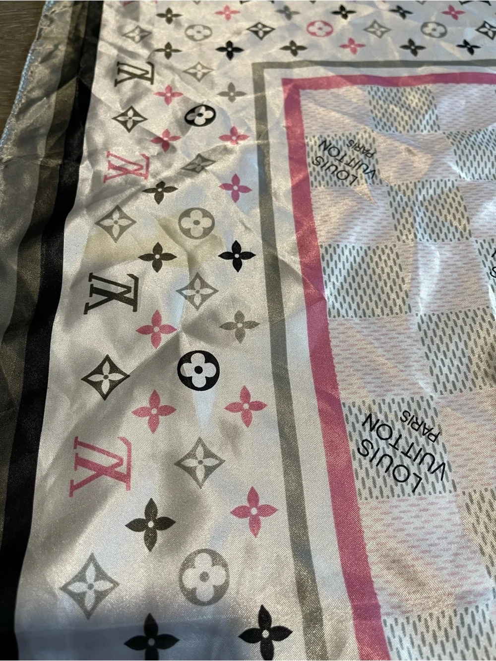 No Name lightweight white